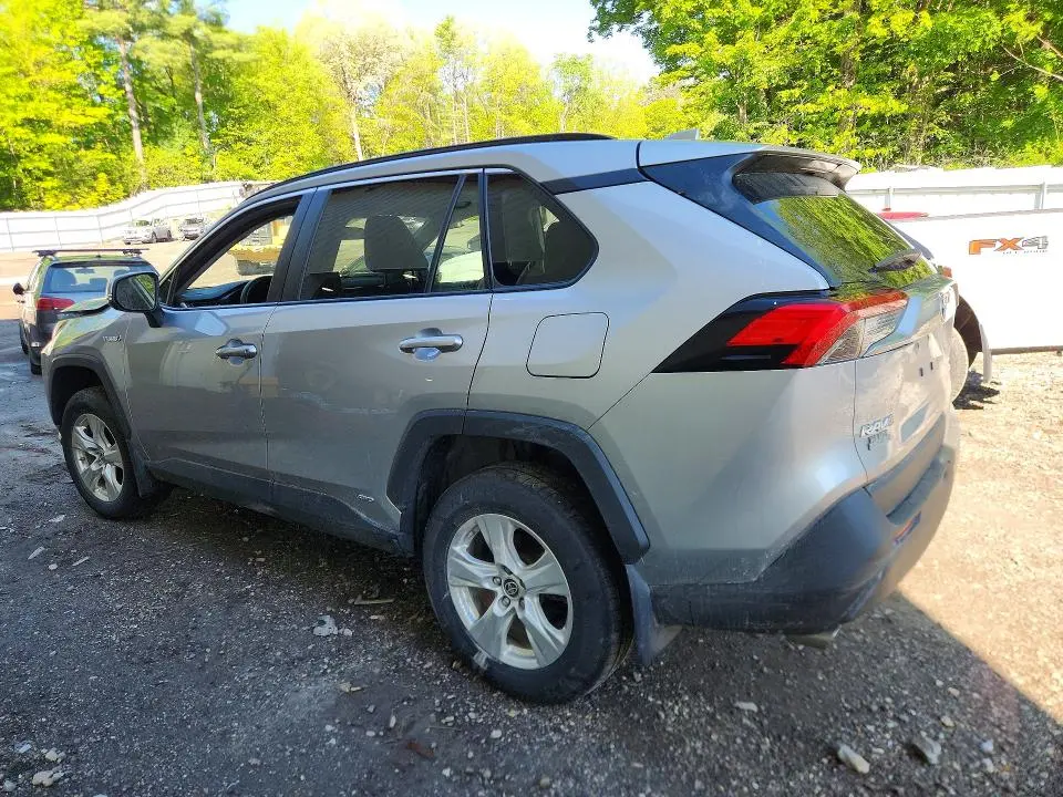 2021 TOYOTA RAV4 LE  