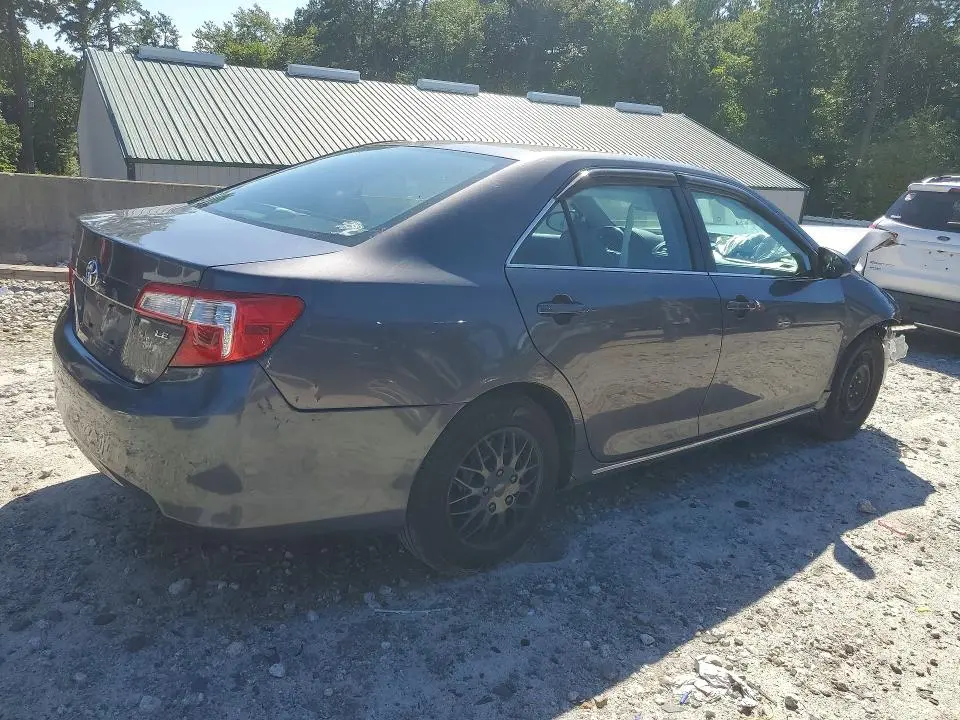 2013 TOYOTA CAMRY LE  