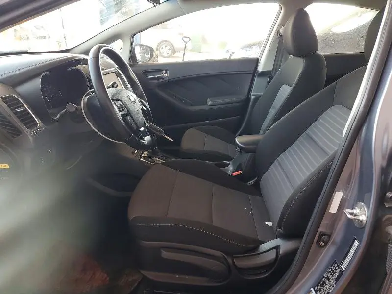 2018 KIA FORTE S  
