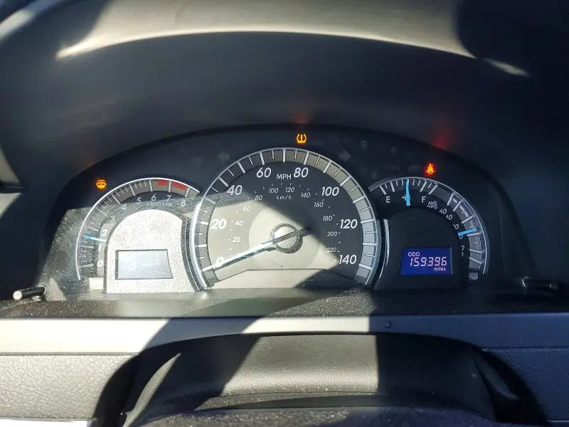 2014 TOYOTA CAMRY SE  