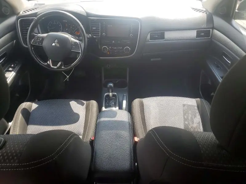 2016 MITSUBISHI OUTLANDER SE  