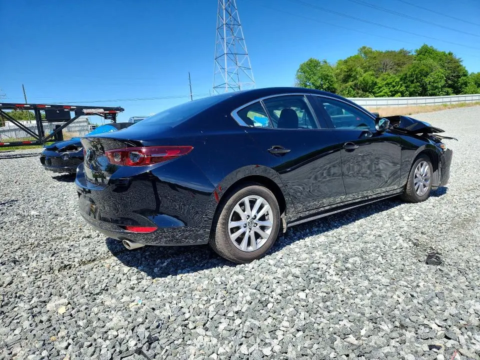 2021 MAZDA MAZDA 3   
