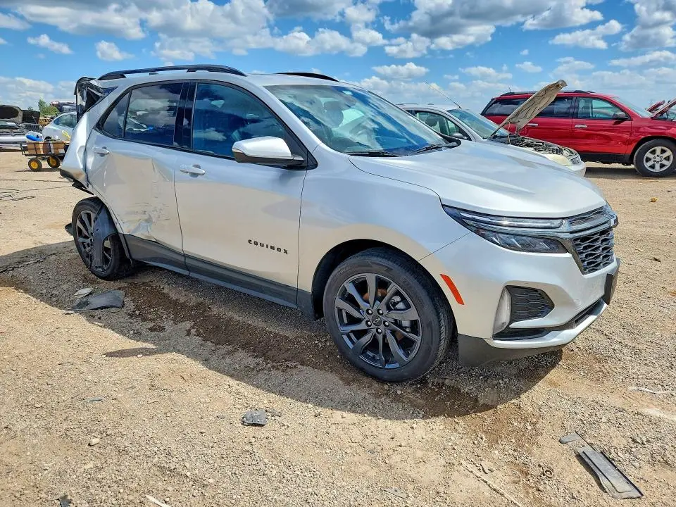 2022 CHEVROLET EQUINOX RS  