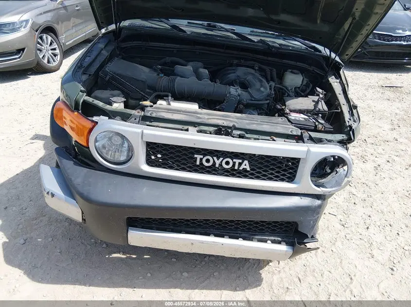 2014 TOYOTA FJ CRUISER  
