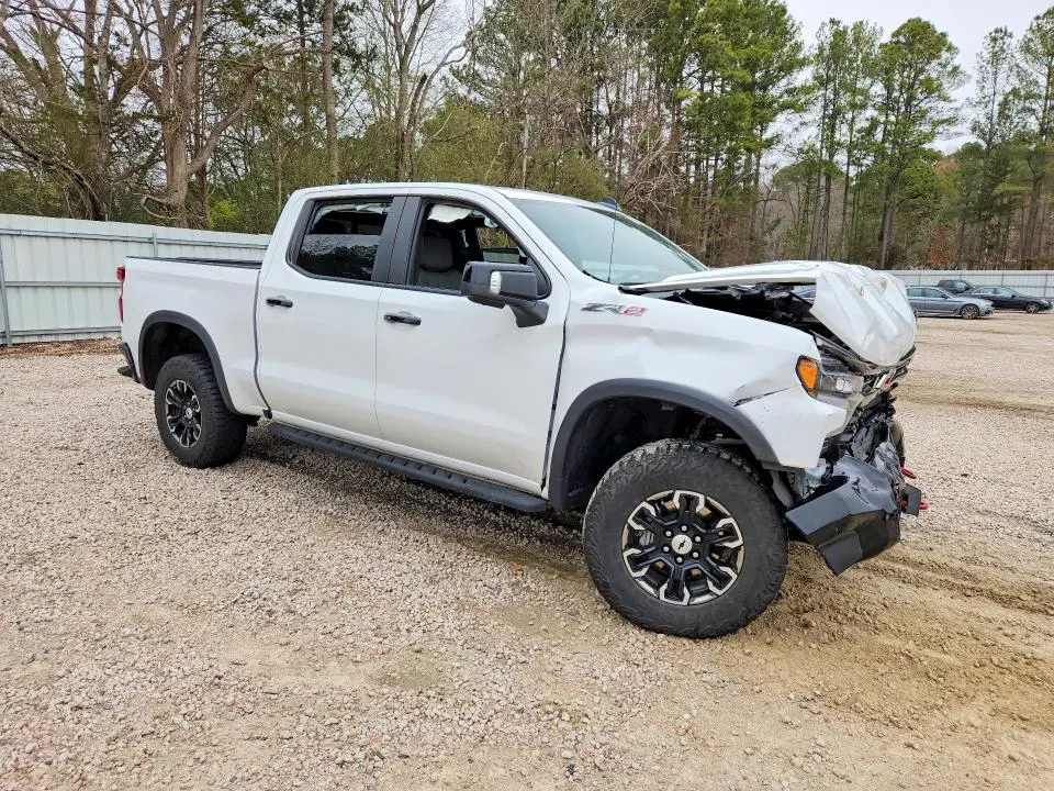 2023 CHEVROLET SILVERADO K1500 ZR2  