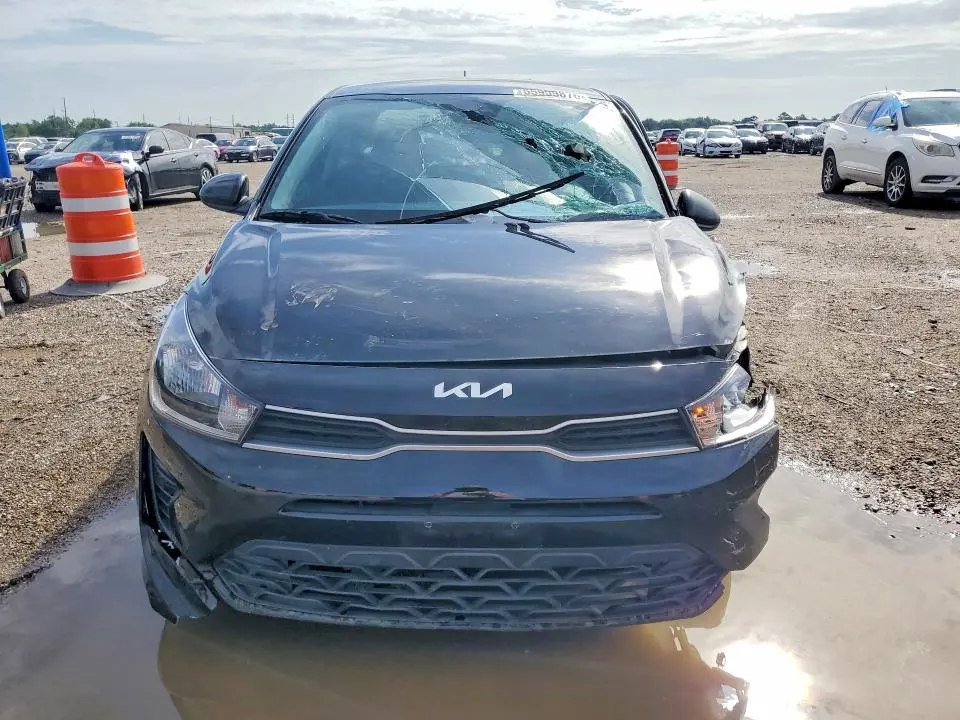 2023 KIA RIO S  