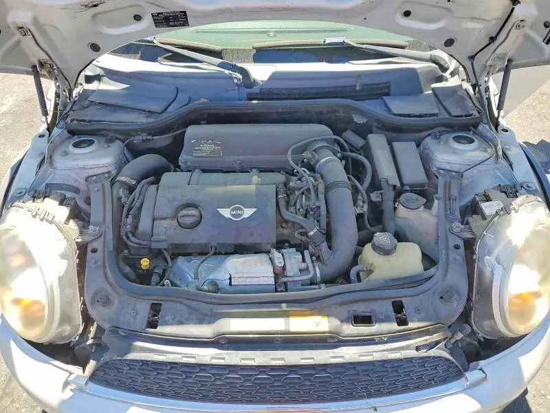 2011 MINI COOPER S  