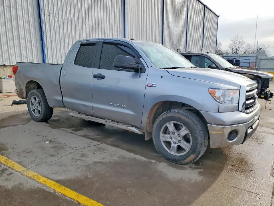 2010 TOYOTA TUNDRA GRADE  