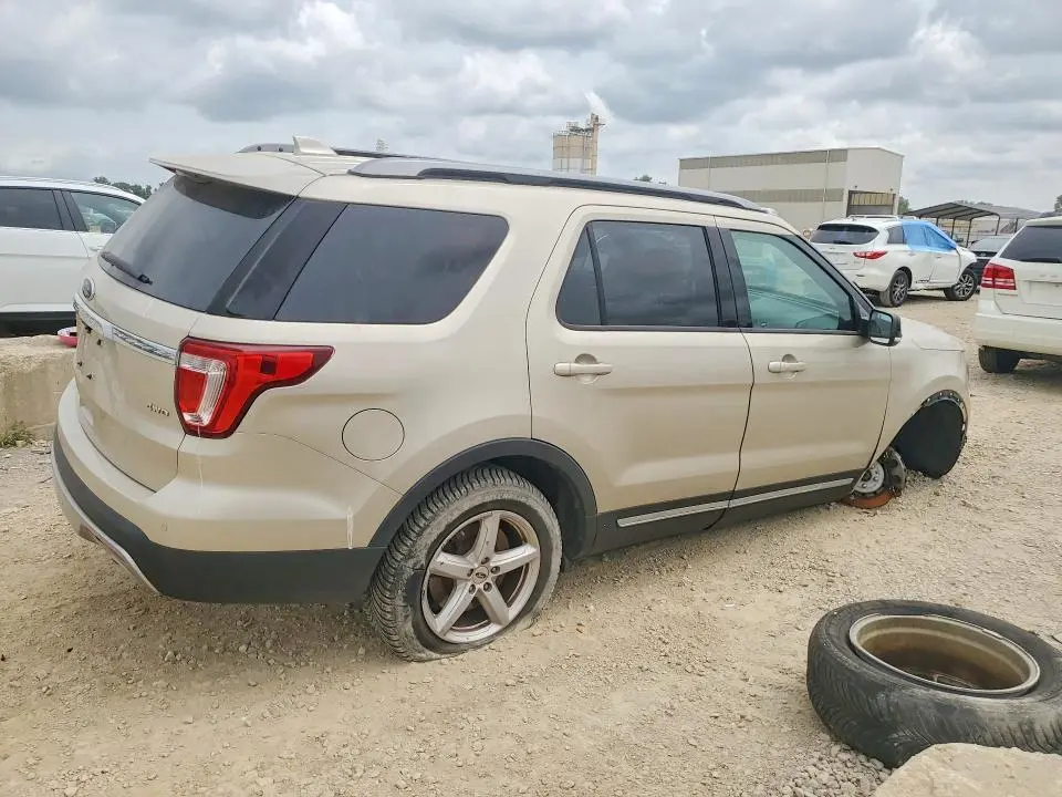 2017 FORD EXPLORER XLT  