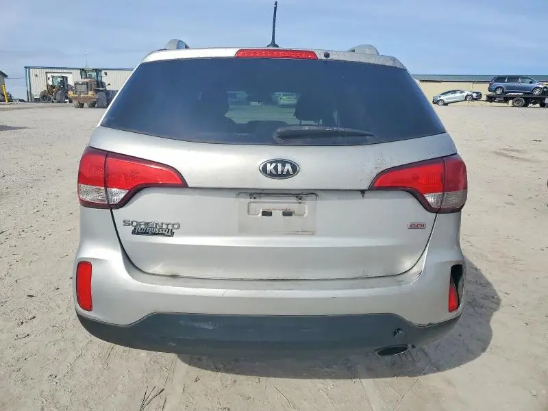 2014 KIA SORENTO LX  