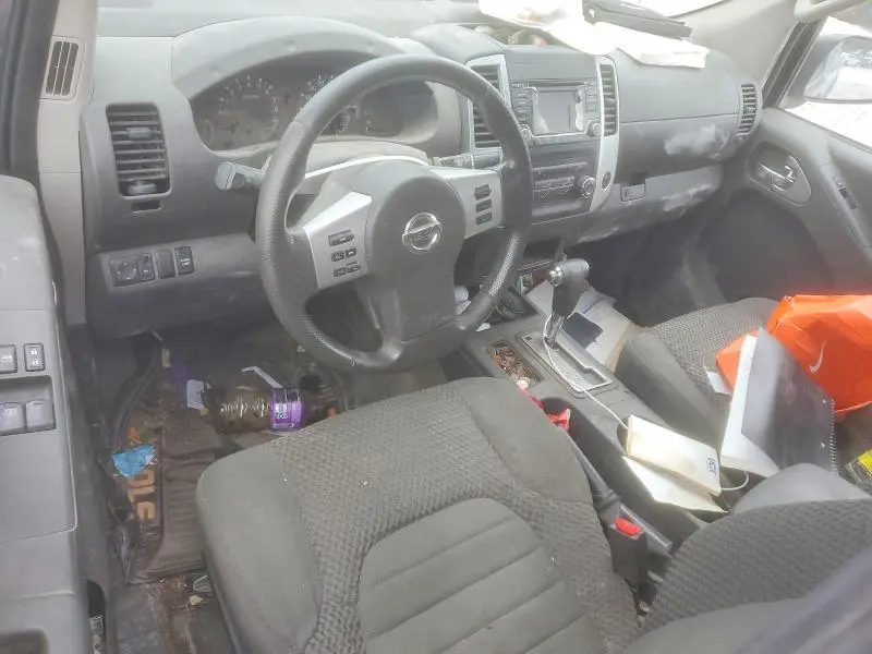 2017 NISSAN FRONTIER SV  