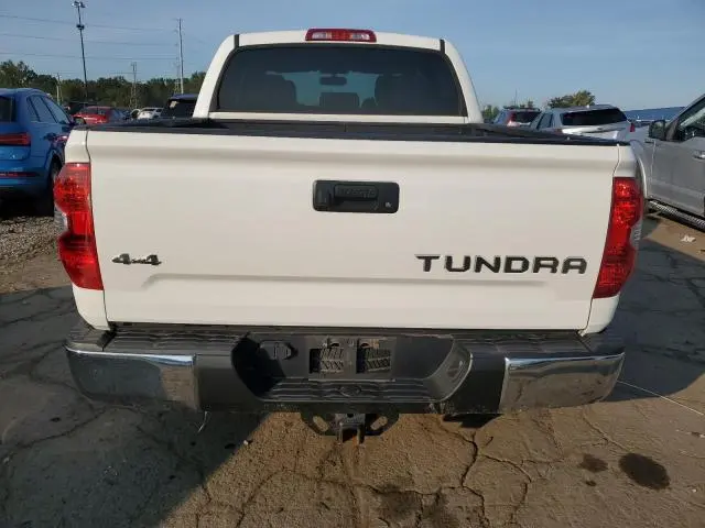 2014 TOYOTA TUNDRA CREWMAX SR5  