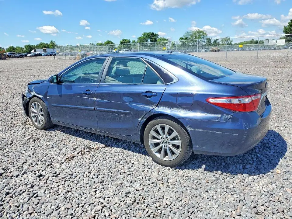 2015 TOYOTA CAMRY XLE  