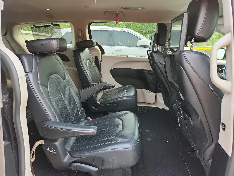 2017 CHRYSLER PACIFICA TOURING L PLUS  