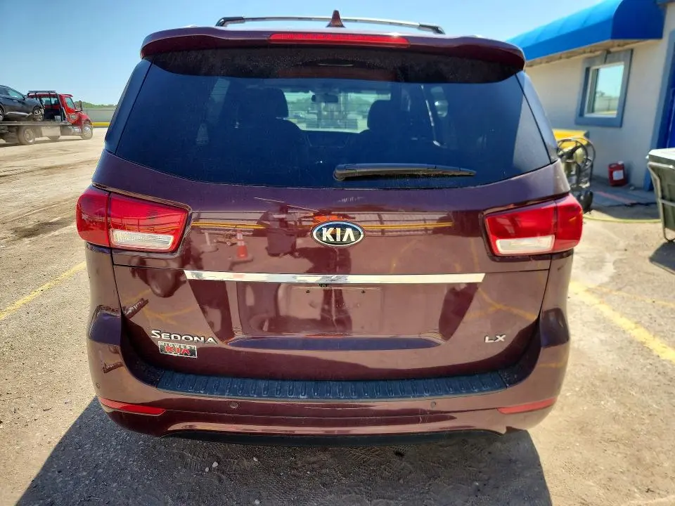 2016 KIA SEDONA LX  