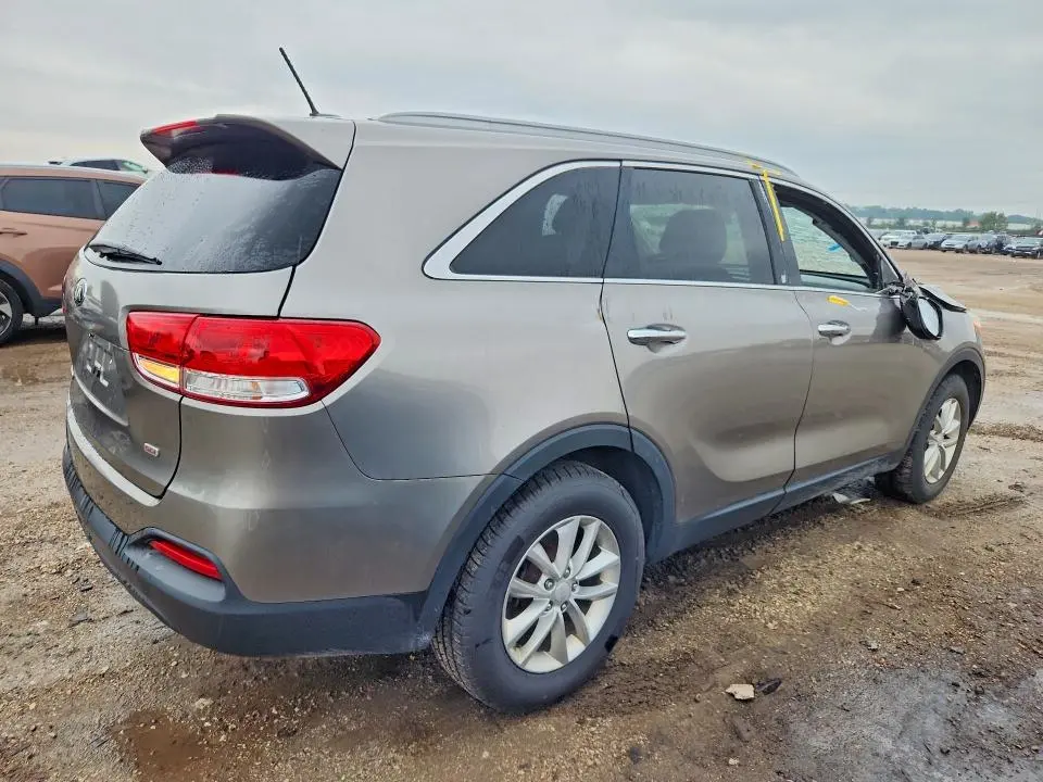 2016 KIA SORENTO LX  