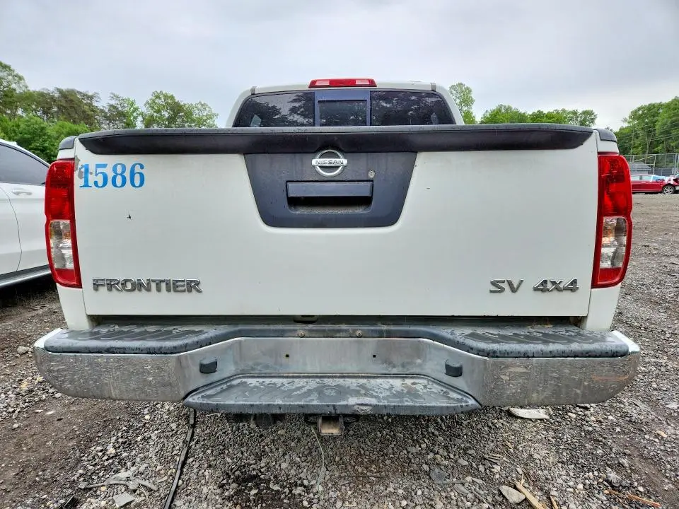 2018 NISSAN FRONTIER SV  