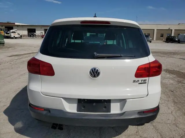 2013 VOLKSWAGEN TIGUAN S  