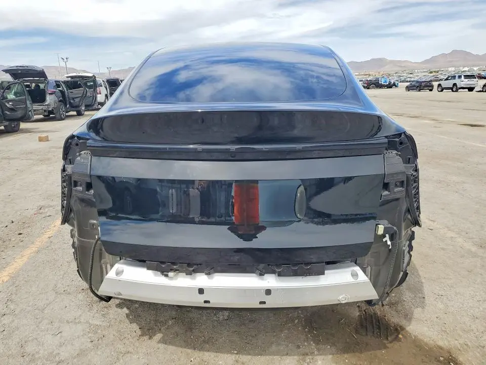 2026 TESLA MODEL Y   