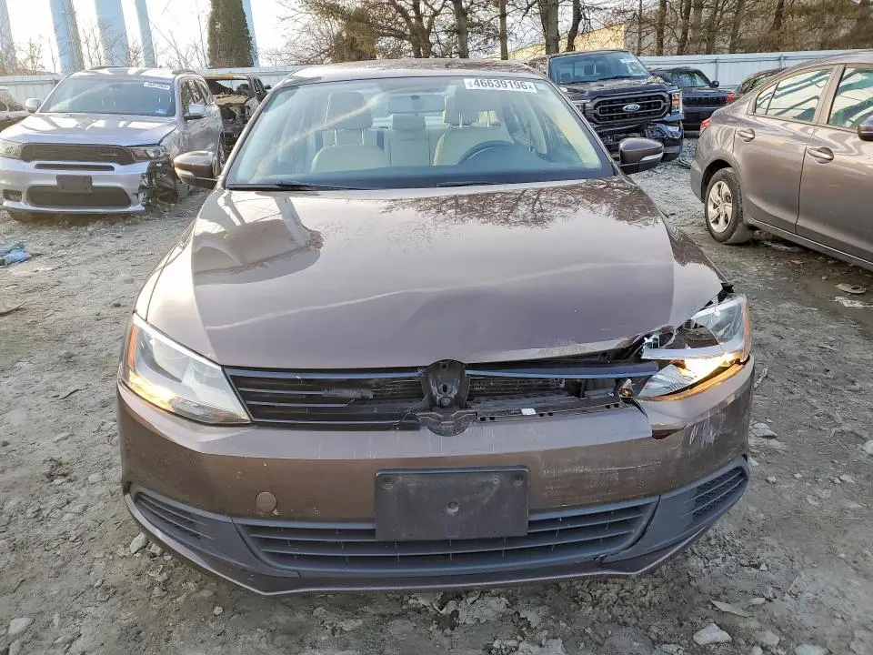 2014 VOLKSWAGEN JETTA SE  