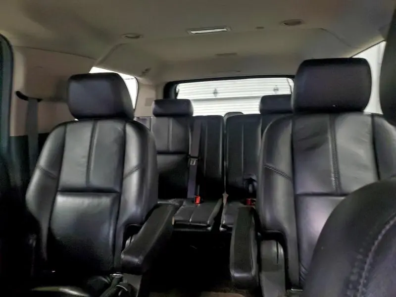 2011 CHEVROLET SUBURBAN K1500 LT  