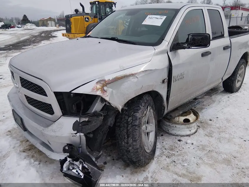 2018 RAM 1500 EXPRESS  4X4 6'4 BOX