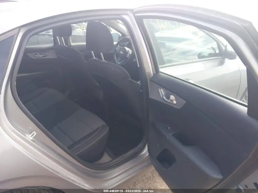 2022 KIA FORTE LXS