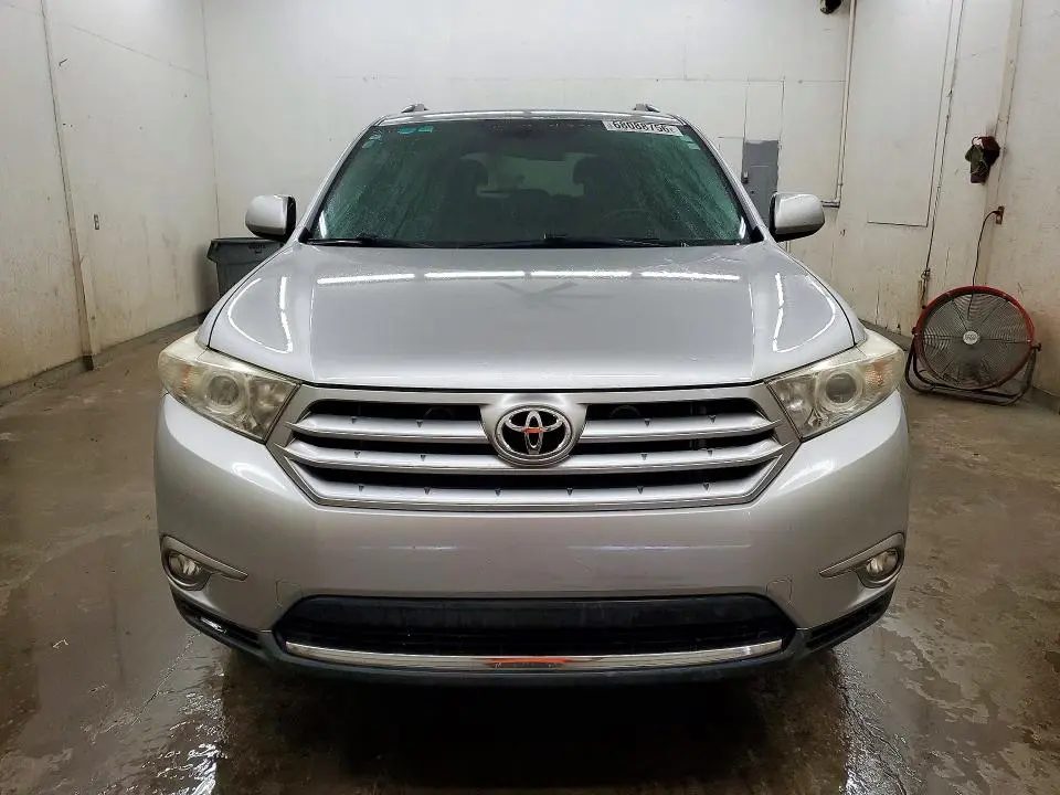 2012 TOYOTA HIGHLANDER BASE  