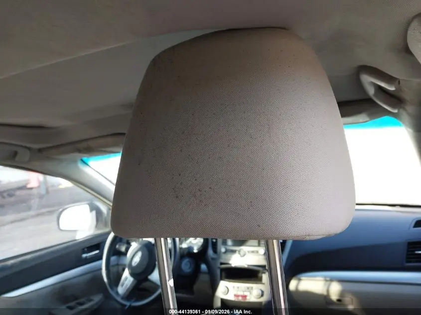 2010 SUBARU OUTBACK 2.5I PREMIUM