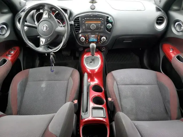 2011 NISSAN JUKE S  