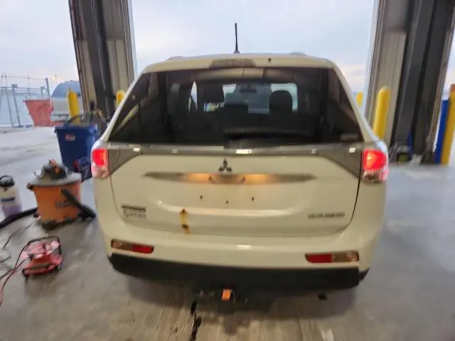 2014 MITSUBISHI OUTLANDER SE  