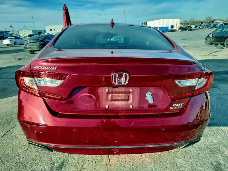 2018 HONDA ACCORD TOURING  