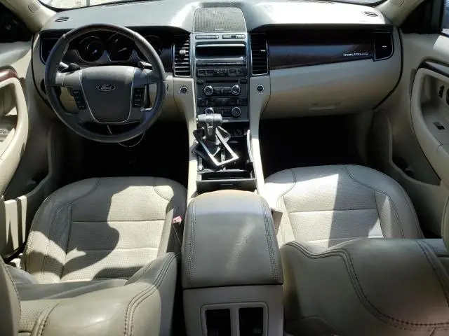 2010 FORD TAURUS LIMITED  