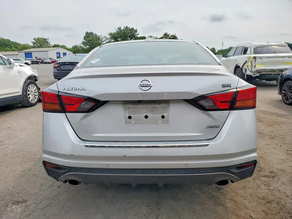 2020 NISSAN ALTIMA SR  