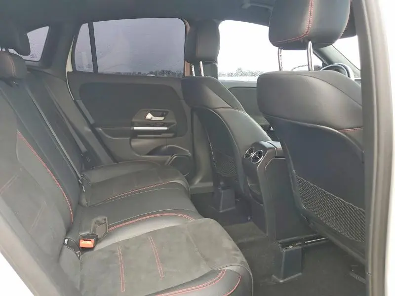 2021 MERCEDES-BENZ GLA 250  