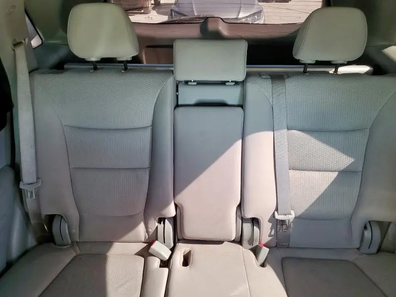 2012 KIA SORENTO BASE  