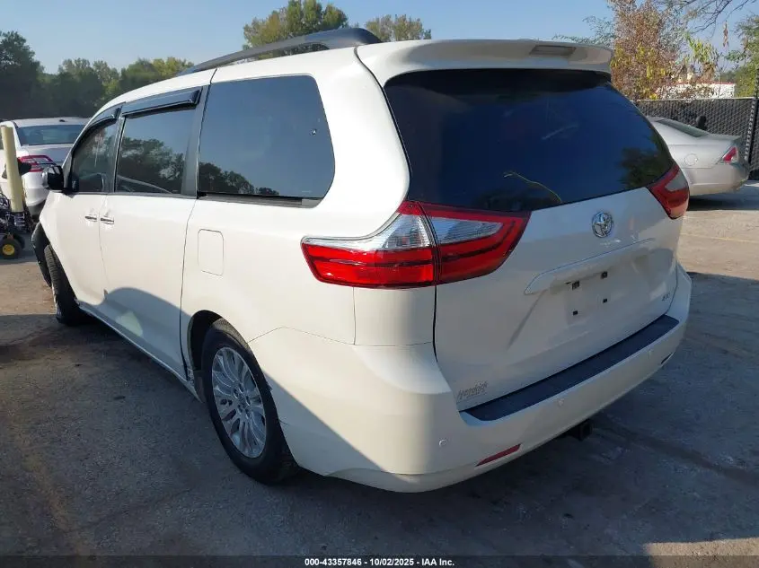2015 TOYOTA SIENNA XLE PREMIUM 8 PASSENGER