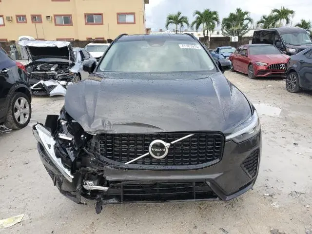 2024 VOLVO XC60 PLUS  