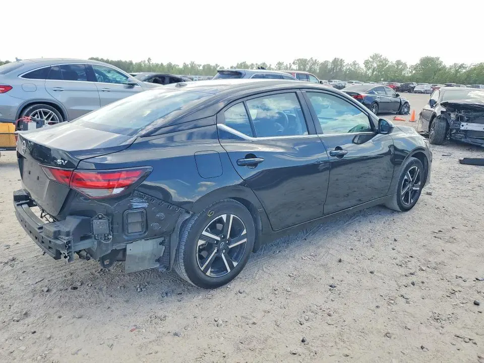 2024 NISSAN SENTRA SV  