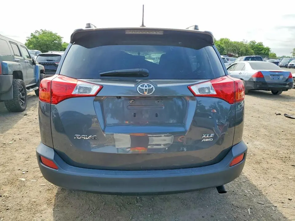 2015 TOYOTA RAV4 XLE  