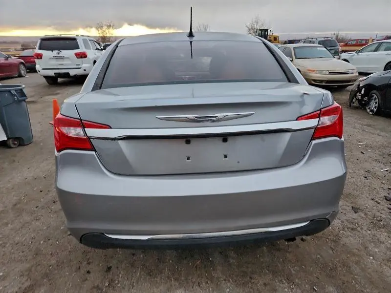 2013 CHRYSLER 200 LX  