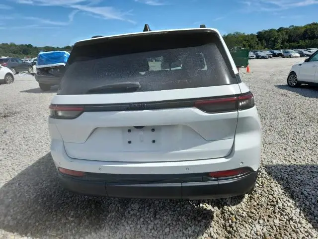 2023 JEEP GRAND CHEROKEE LAREDO  