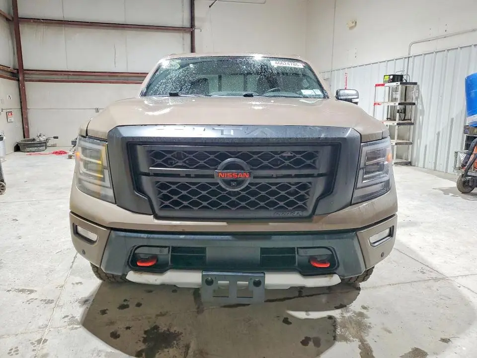 2022 NISSAN TITAN PRO-4X  