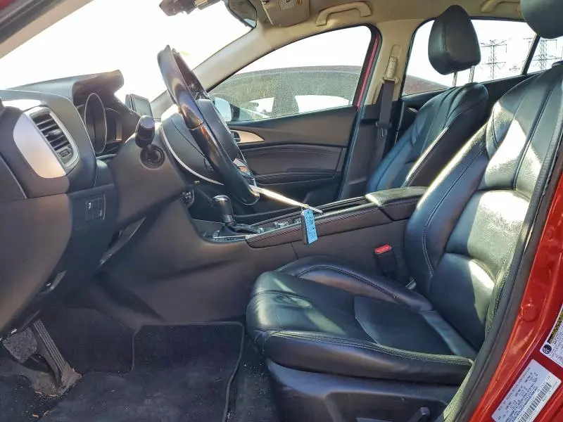 2017 MAZDA 3 TOURING  