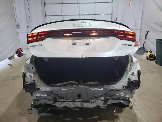 2022 KIA FORTE GT LINE  