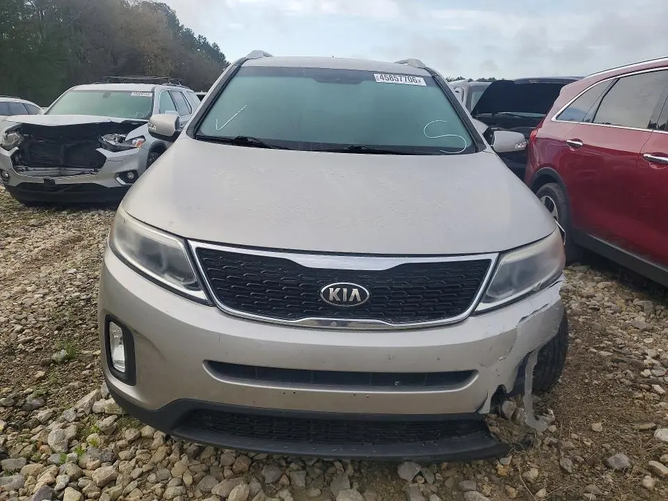2015 KIA SORENTO LX  