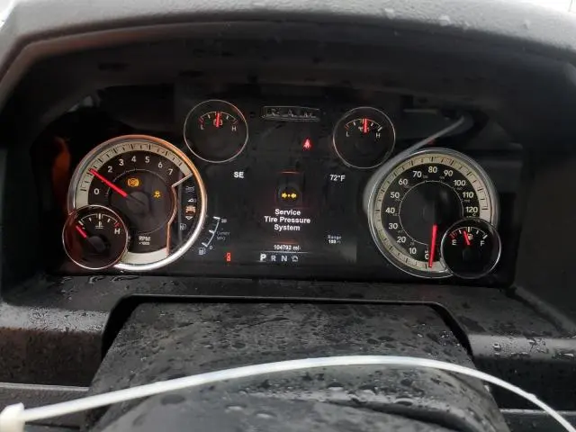 2017 RAM 1500 SLT  