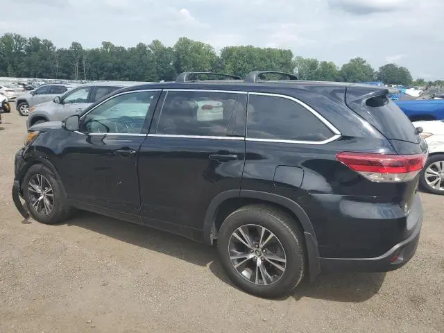 2018 TOYOTA HIGHLANDER LE  