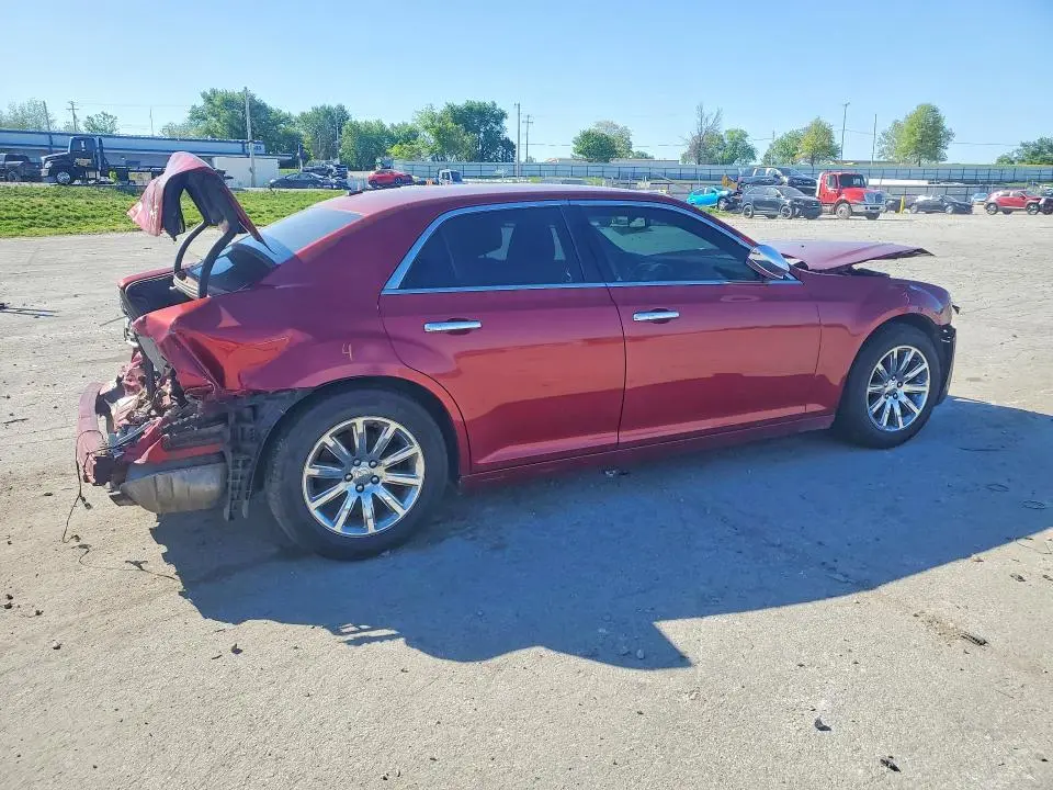 2011 CHRYSLER 300 LIMITED  