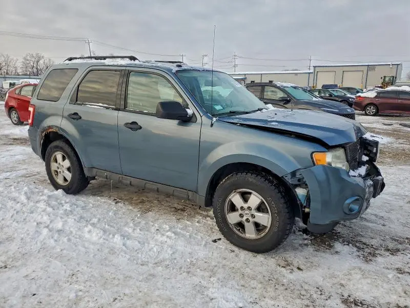 2011 FORD ESCAPE XLT  